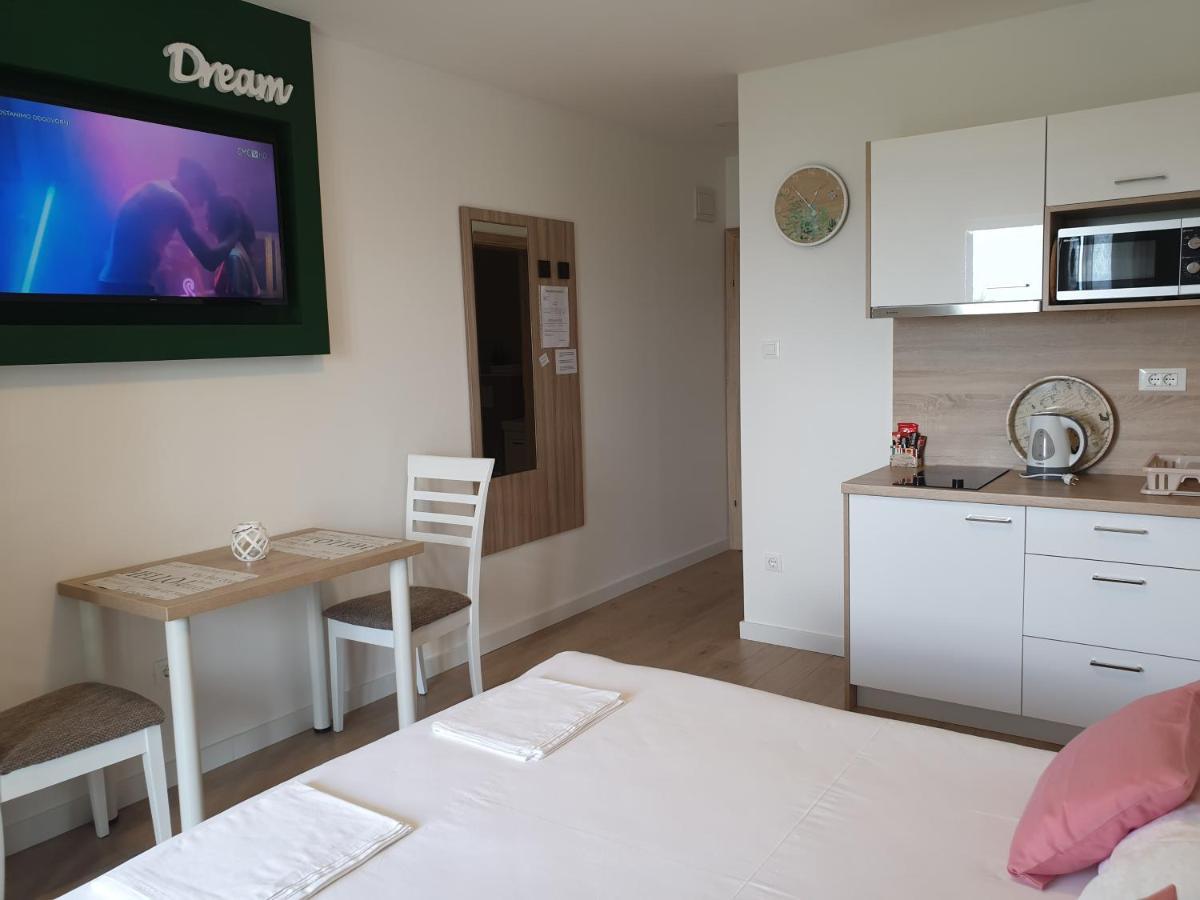 Guesthouse Dominović Brela Extérieur photo