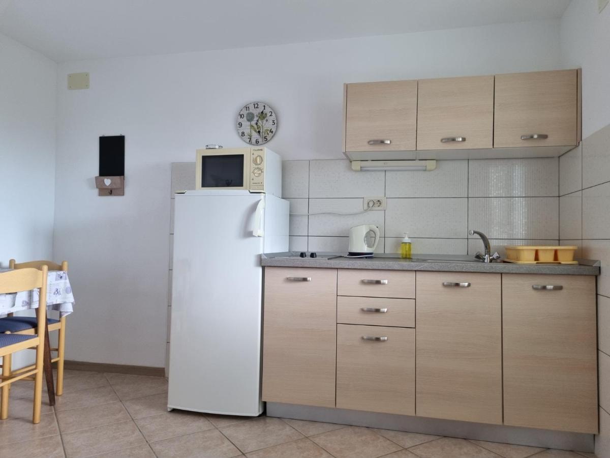 Guesthouse Dominović Brela Extérieur photo