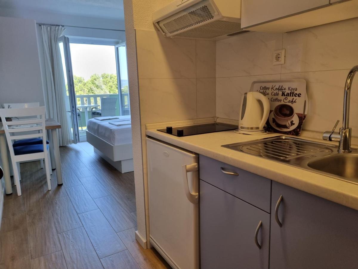 Guesthouse Dominović Brela Extérieur photo