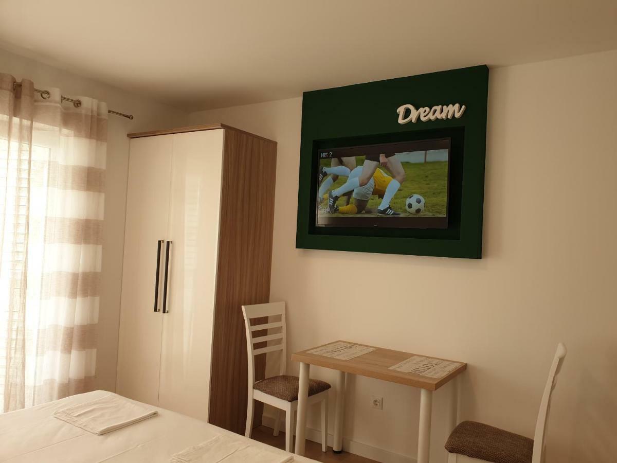 Guesthouse Dominović Brela Extérieur photo